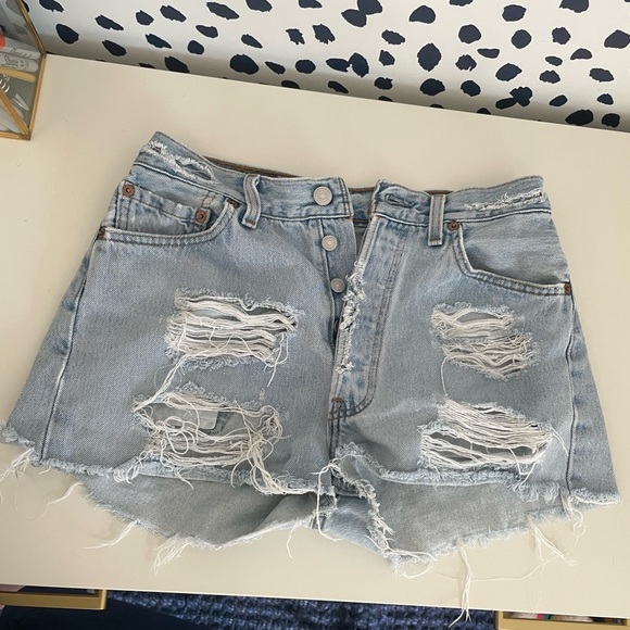 Levi's Pants - VINTAGE LEVIS SIZE 27